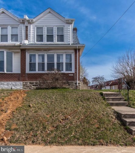 1839 Hartel Ave, Philadelphia, PA 19111-3530