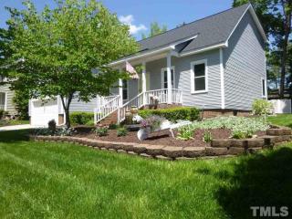 104 Brook Hollow Ct, Cary, NC 27513-4932
