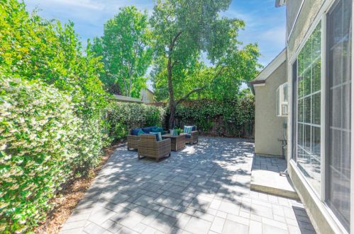 1960 San Ramon Ave, Mountain View CA  94043-2960 exterior