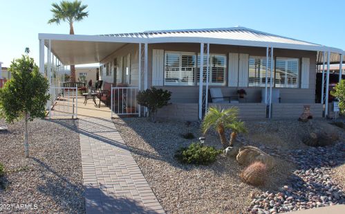 2260 Demaret Dr, Mesa, AZ 85215-2611