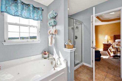 403 Maple Ridge Dr, Canonsburg PA  15317-7306 exterior