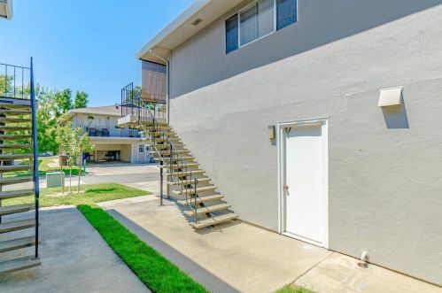 6217 Carlow Dr, Citrus Heights, CA 95621-5342