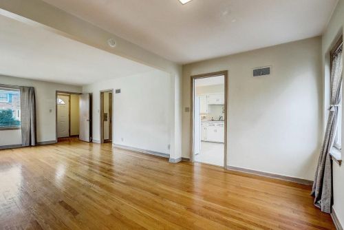 4543 Ardmore Ave, Milwaukee WI 53211-1402 exterior