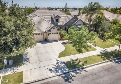 10318 Ashbourne Dr, Bakersfield, CA 93312-7029