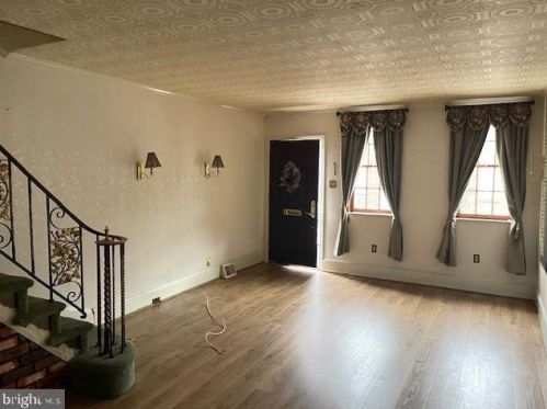 2545 Alder St, Philadelphia PA 19148-4908 exterior