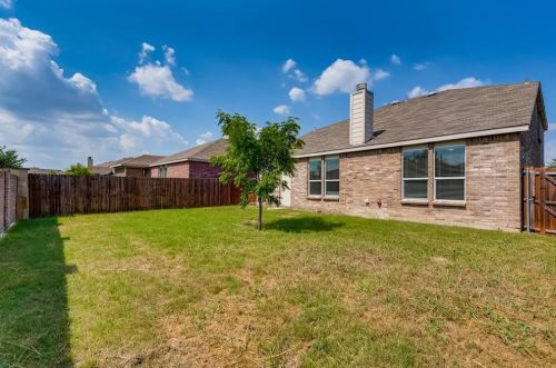 7733 Tudanca Trl, Fort Worth TX  76131 exterior