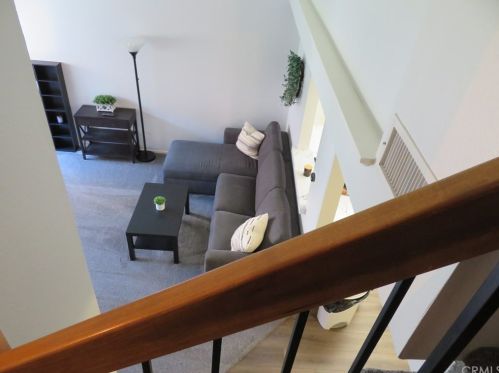 3344 Elm Ave, Long Beach, CA 90807-4434