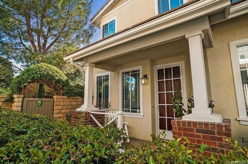23204 Napa Dr, Santa Clarita, CA 91354-2506