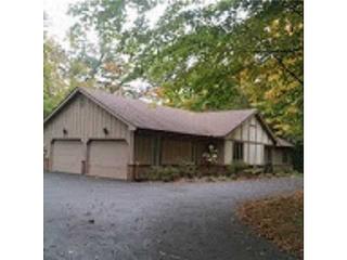 25879 River Rd, Perrysburg, OH 43551-9790