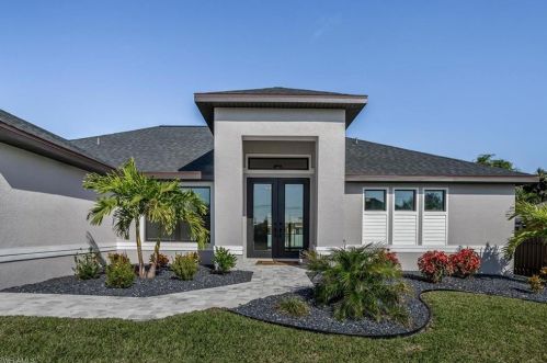 2519 25th St, Cape Coral, FL 33914-3859