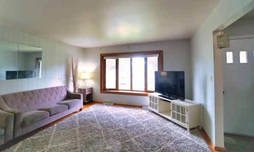 6639 Clovernook Ct, Milwaukee, WI 53223-5761