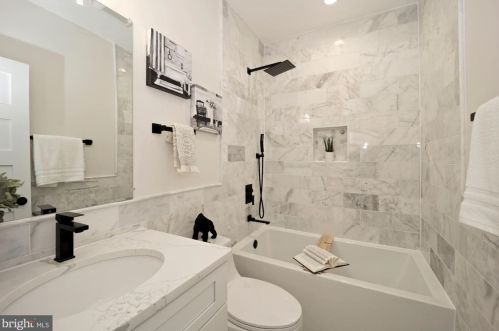 326 Taylor St, Washington DC  20017-1529 exterior