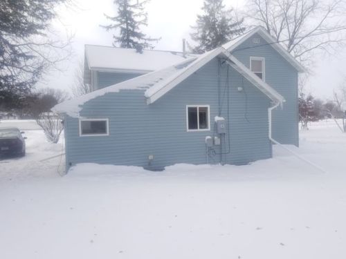 180 Main St, Lewiston, MN 55952-1422