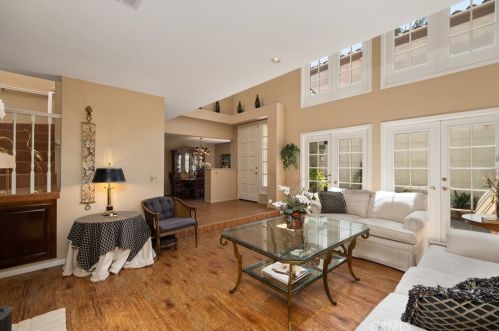 317 La Jolla St, Long Beach, CA 90803-4853