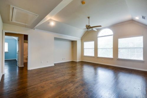 4604 Deer Valley Ln, Richardson TX  75082-3872 exterior