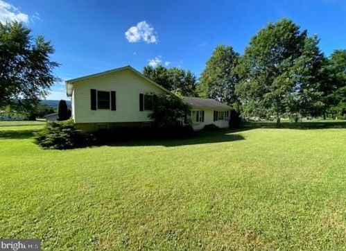 155 Isaac St, Wardensville, WV 26851-8375