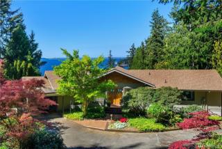 182 Soundview Rd, Bellingham, WA 98229-8916