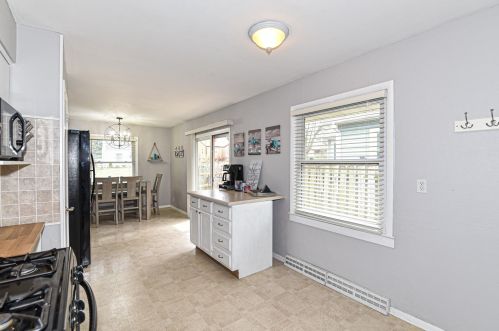 933 101, Milwaukee WI 53214-2513 exterior