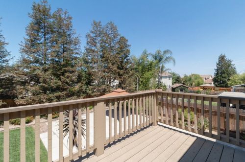 4533 Visions Dr, Turlock CA  95382-8332 exterior