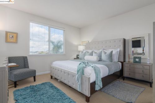 415 Sonnet Ct, Oakley CA  94561-5087 exterior