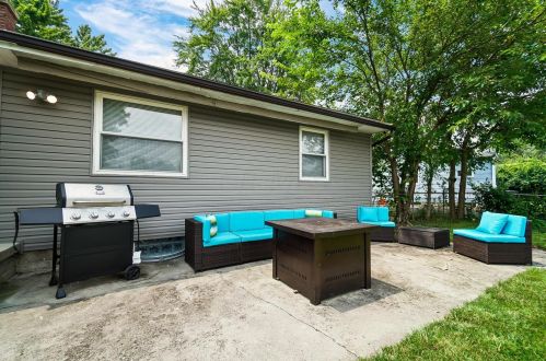 3962 La Rosa Ct, Darbydale OH  43123-2814 exterior