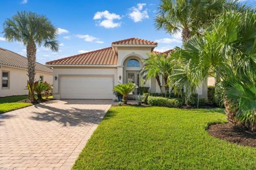 9463 Quarry Dr, Naples FL  34120-5223 exterior