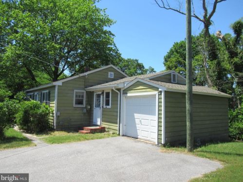 9053 Easter Ln, Seaford, DE 19973-8532