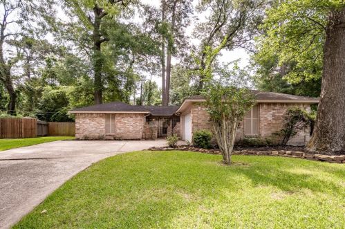 2774 Tinechester Dr, Humble, TX 77339-1032