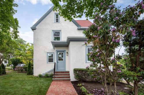 87 Woodbury St, Providence RI  02906-3509 exterior