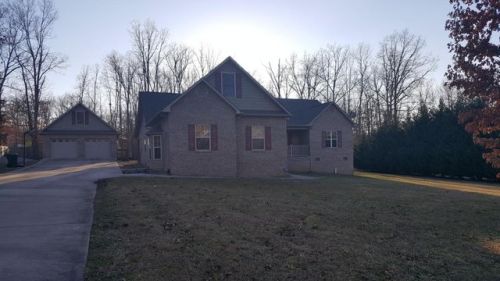 64 Bob White Dr, Crossville, TN 38555-5832