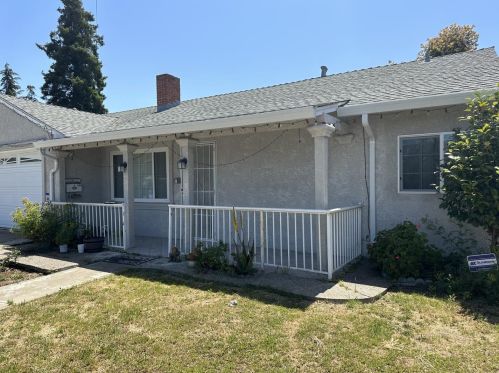 544 Sequoia Rd, Hayward CA  94541-6119 exterior