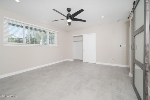 5621 Zoe Ella Way, Glendale AZ 85306-2823 exterior