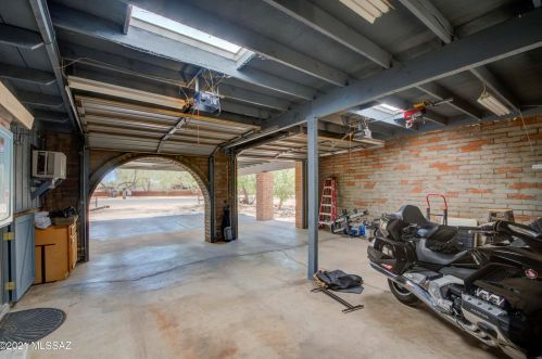 8901 Bears Path Rd, Tucson AZ  85749-8139 exterior