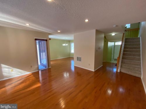 408 Sayre Dr, Princeton NJ  08540-5853 exterior