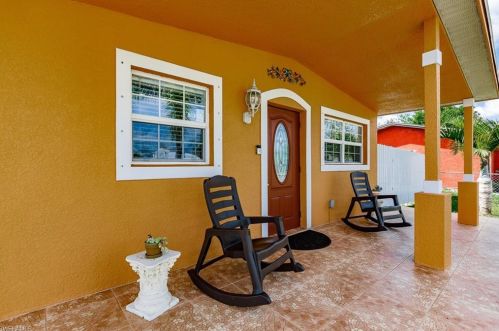 1165 Cherokee Ave, Lehigh Acres FL 33936-6804 exterior