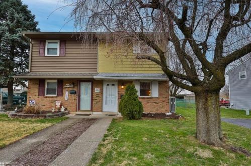 94 Faith Dr, Catasauqua, PA 18032-1341