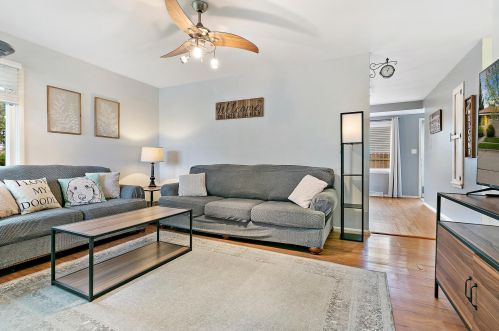 1424 19th St, Kenosha, WI 53140-4701