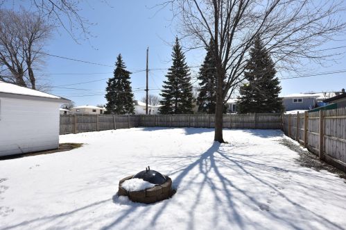 1541 Wanda Ave, Milwaukee WI  53221-4314 exterior