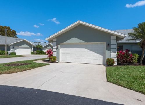 1708 Royal Cir, Naples, FL
