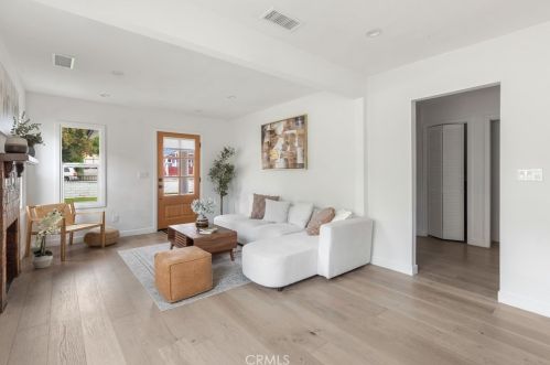 596 Mountain View St, Altadena CA  91001-4921 exterior