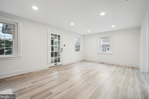 156 Edgemont Ave, Ardmore PA  19003-3111 exterior