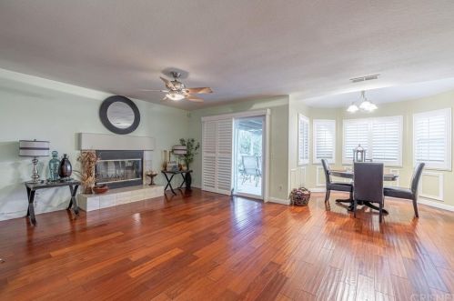 3803 Avenue, Lancaster, CA
