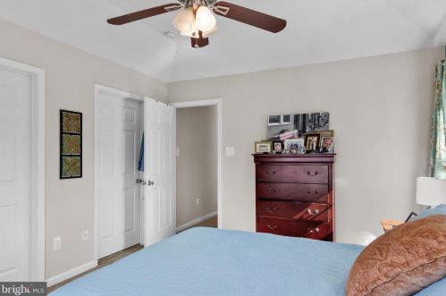 6504 Riverfront Dr, Palmyra NJ  08065-2145 exterior