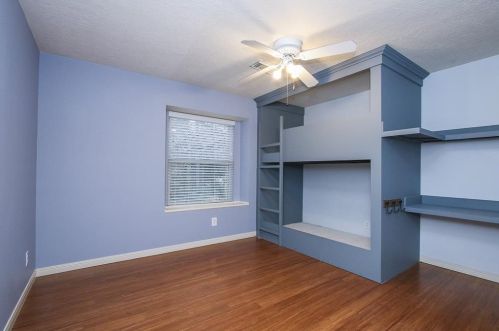 23015 Holly Holw, Tomball TX 77377-3681 exterior