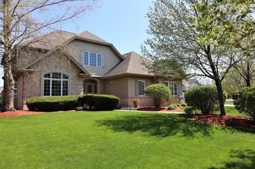 10379 Windsor Pl, Hammond, IN 46321-2840