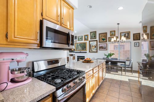 67761 Rio Vista Dr, Cathedral City CA  92234-8636 exterior