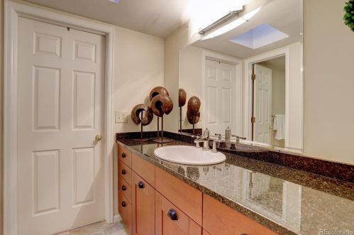 2475 Jackson St, Denver CO 80210-5638 exterior