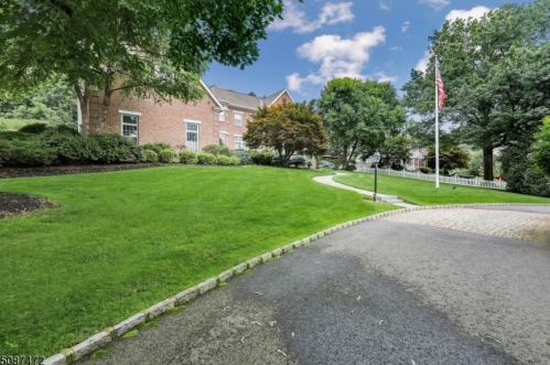 58 Fairview Ave, Verona, NJ 07044-1382