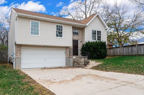 4559 Fehr Rd, Cincinnati, OH 45238-5426