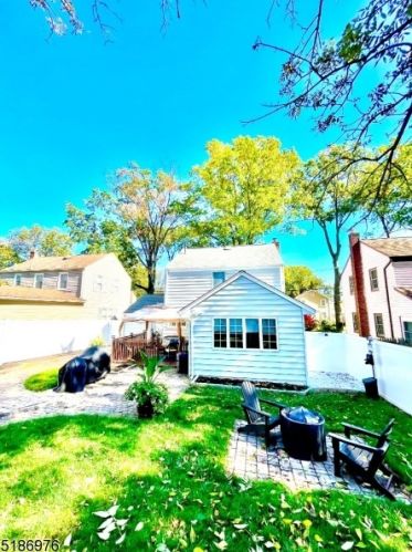 74 Richmond Ter, Rahway NJ  07065-1514 exterior